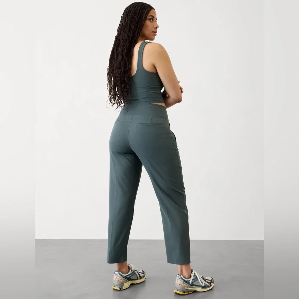 NWT Athleta Endless Eden Pants size 2.